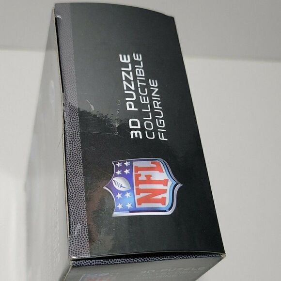 New England Patriots 3D Puzzle Uniform Collectible Figurine 25 Pieces NFL Gift - Picture 7 of 8